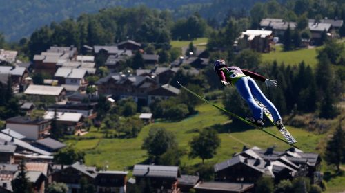 Sara Takanashi si impone a Courchevel e sfata il tabù europeo nel Grand Prix