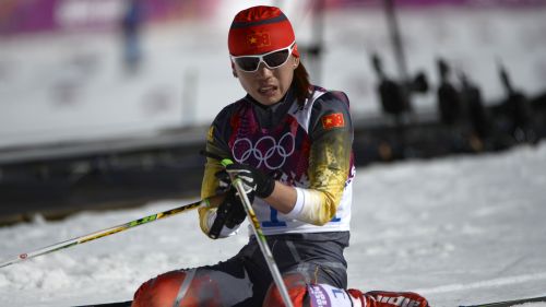L'Italia femminile cerca la prima vittoria sulle nevi di Anterselva, mentre infuria la lotta per la Sfera di cristallo