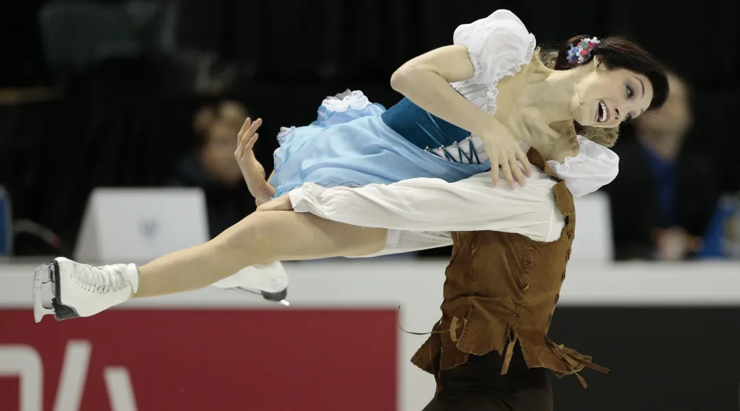Davis/White annichiliscono Virtue/Moir nella short-dance iridata