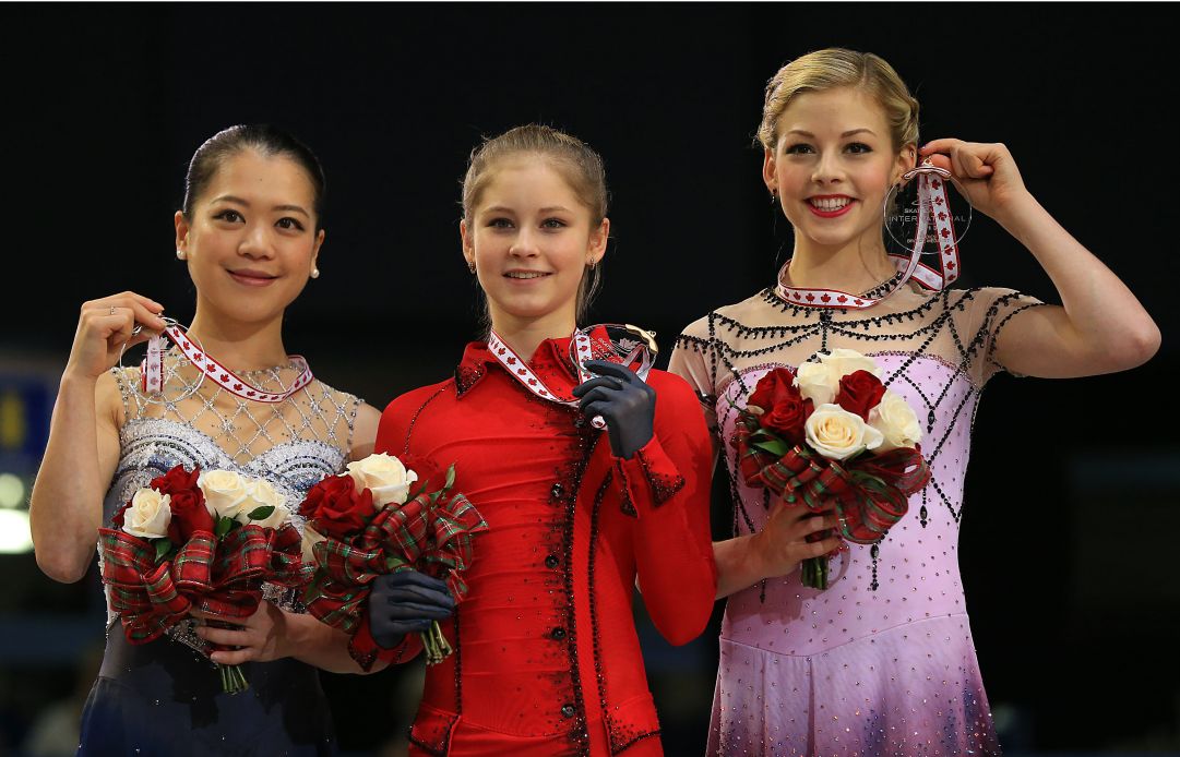 Julia Lipnitskaia sbanca Skate Canada con un punteggio da regina. Posto d'onore per Akiko Suzuki
