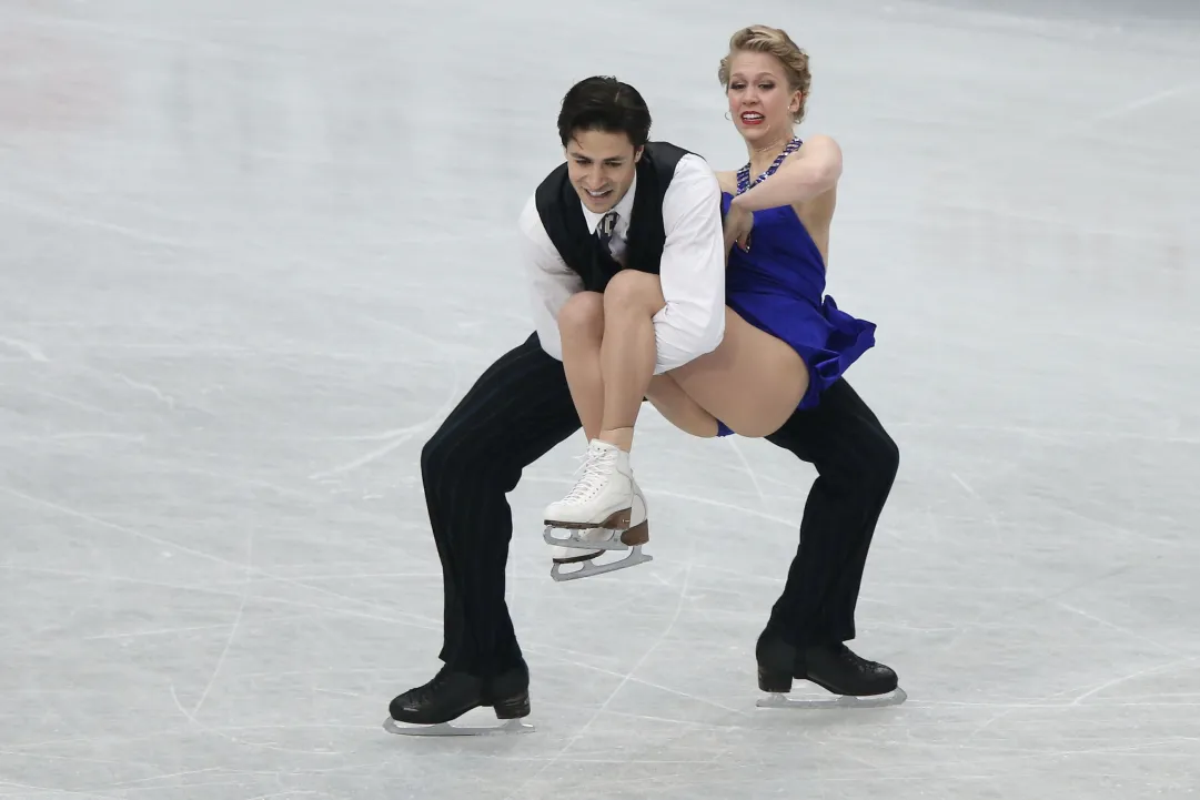 Weaver/Poje si salvano dal ritorno di Chock/Bates imponendosi nel Nebelhorn Trophy