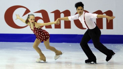 Kati Wilhelm trionfa fiaccando Sandrine Bailly, mentre Magdalena Neuner sfiora la top ten