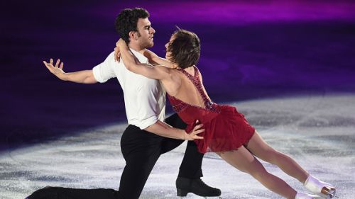 Kaisa Mäkäräinen nuova 'Lady in Red'. La Francia invece torna al blu