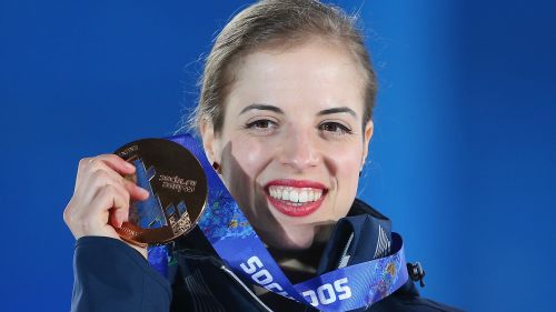 Miriam Gössner ha passato la notte in ospedale causa commozione cerebrale. Ultimi titoli tedeschi a Hildebrand e Peiffer