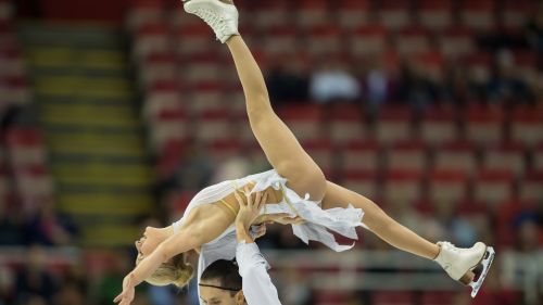Mao Asada si impone nel corto delle meraviglie di Skate America