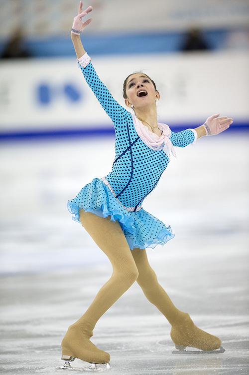 A Barcellona Evgenia Medvedeva migliora il record mondiale in un programma corto juniores