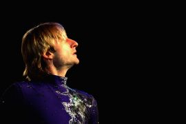 I dolori alla schiena obbligano Plushenko al ritiro dai Campionati Europei