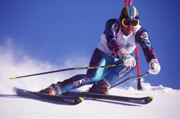 Tomba ottenne la sua ultima medaglia olimpica (la quinta della carriera) alle Olimpiadi di Lillehammer 1994 quando fu argento nello slalom speciale