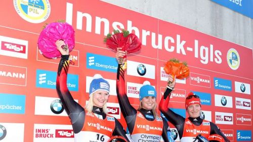 Women podium