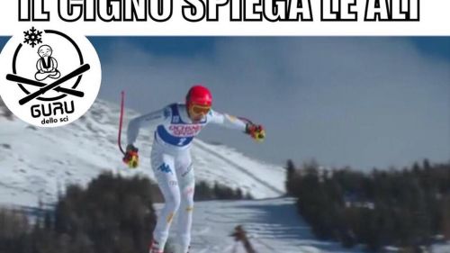 Mikaela Shiffrin in testa dopo la nebbiosa prima manche dello slalom di Killington