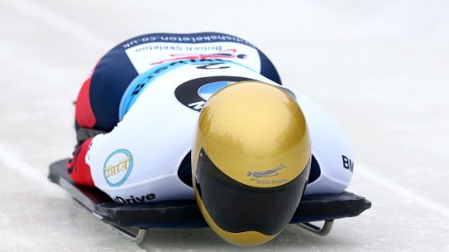 Elizabeth Yarnold precede d'un soffio Elisabeth Vathje dopo le prime due manche dei mondiali di Winterberg