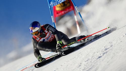 Alexis Pinturault vince il gigante della Val d'Isere. 13mo Manfred Moelgg