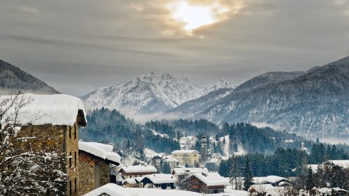 Forni di Sopra: un gioiello a misura di famiglia, immerso nelle dolomiti, patrimonio dell’UNESCO