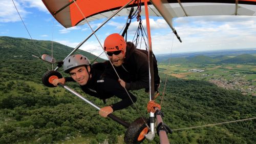 Valinis, il Rifugio ideale per combinare tre esperienze uniche: trekking, volo e la buona cucina