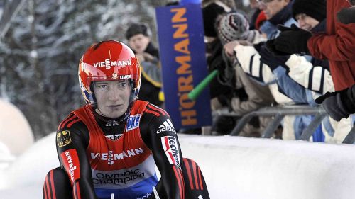 Coppie di vertice in grande spolvero nello short-programma del Grand Prix Junior di Tallinn