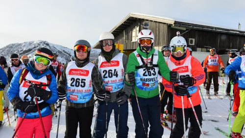 VIDEO - Neveitalia partecipa alla Schlag das ASS 2016, la gara di sci più lunga del mondo