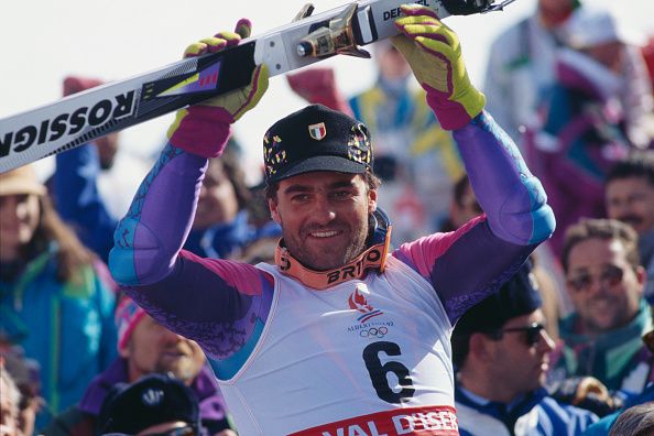 Tomba portato in trionfo dopo il successo in gigante alle Olimpiadi del 1992
