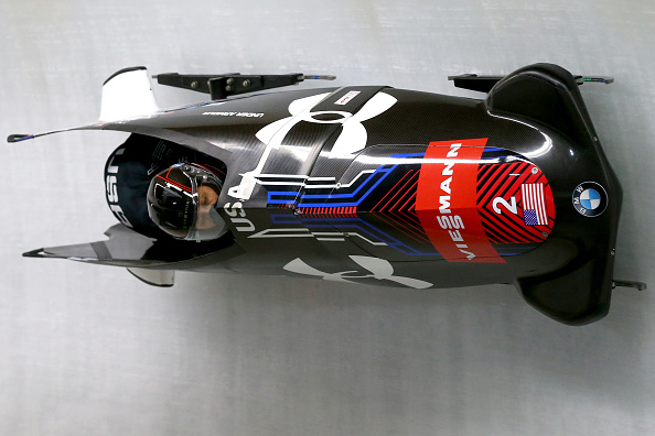 Elana Meyers-Taylor si laurea campionessa del mondo a Winterberg. Sul podio un splendida Martini all'ultima gara della carriera