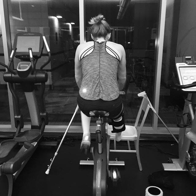 Più serio del previsto l'infortunio al ginocchio di Mikaela Shiffrin?