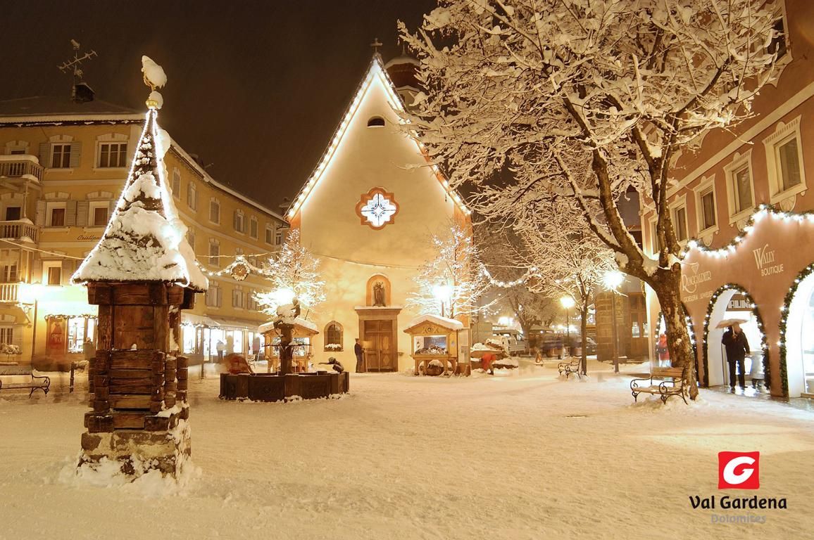 Piccola Piazza San Antonio (Ortisei)
www.valgardena.it