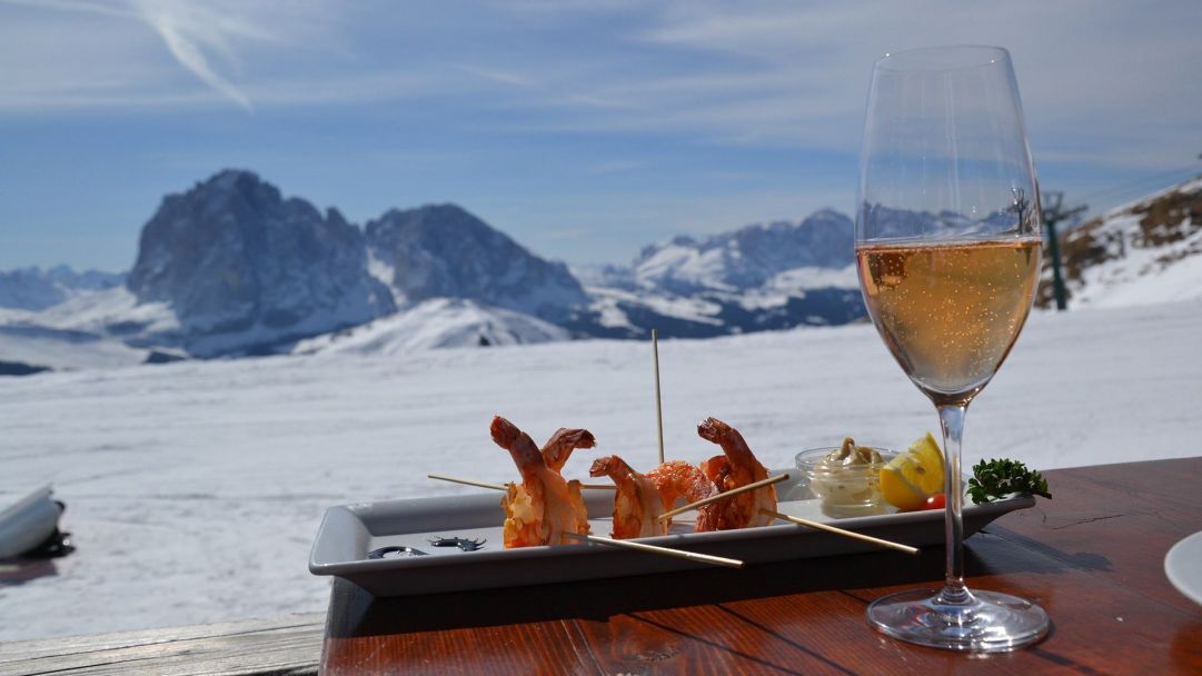 Una buona tazza di tè o una capatina in uno dei nostri accoglienti rifugi, per poi ritornare sulle piste con rinnovata energia e a ritmo di musica.

ww.valgardena.it