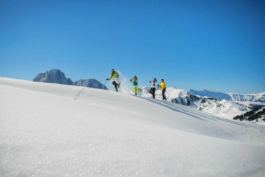 Il programma settimanale di „Val Gardena Active” vi invita a esplorare il territorio della Val Gardena all’insegna dello sport anche d’inverno, con la possibilità di creare un programma su misura. 
www.valgardena.it