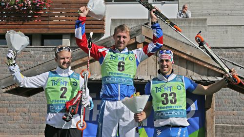 Gregor Schlierenzauer trionfa a Hinzenbach ed eguaglia Adam Malysz
