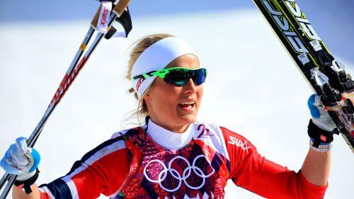 Un’impressionante Johaug domina la 10 km di Ruka