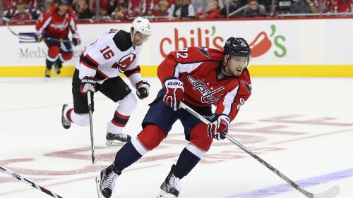 NHL - Festa russa con Panarin e Kuznetsov