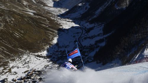 Uno straripante Kamil Stoch vince la qualificazione di Lillehammer