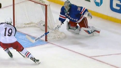 Lundqvist dives for incredible stick save