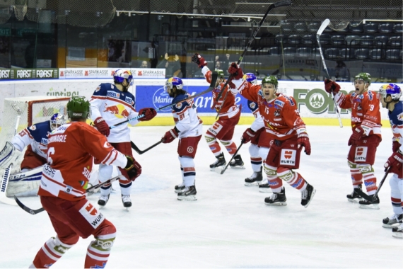 EBEL - Bolzano travolge i campioni in carica, Linz allunga in vetta