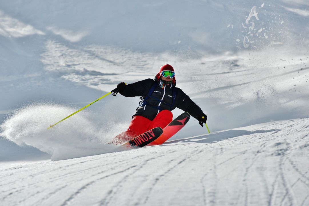 NEVEITALIA TEST 2014-2015 Pampeago
 Foto: Enrico Pozzi www.fotopozzi.com
 Camera: Nikon D800
 Skier: Andrea Bergamasco