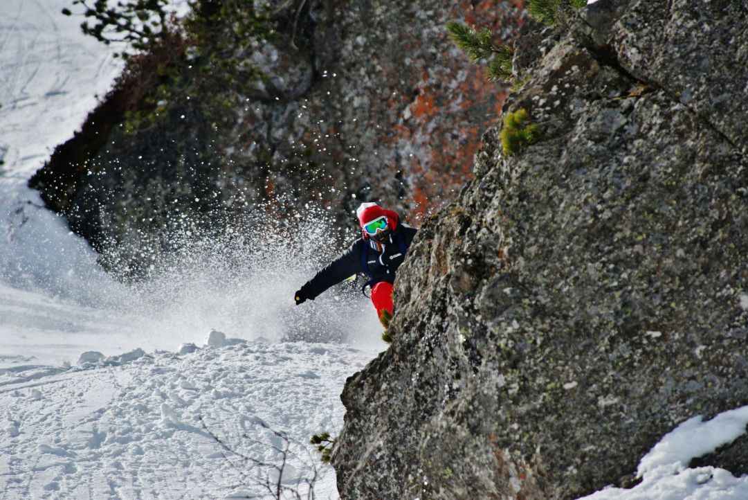 NEVEITALIA TEST 2014-2015 Pampeago
 Foto: Enrico Pozzi www.fotopozzi.com
 Camera: Nikon D800
 Skier: Andrea Bergamasco