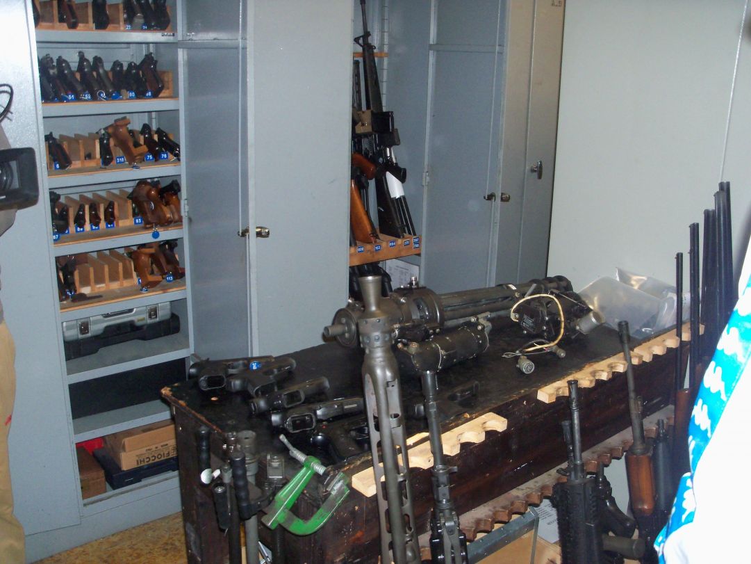 L'armeria all'interno dello stabilimento Fiocchi è una delle più complete esistenti in Italia. Vi è conservato ogni genere di arma da fuoco da un secolo a questa parte