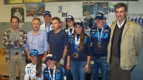 Foto di gruppo della squadra presso 