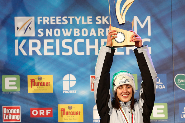 Qi Guangpu ancora sul tetto del mondo degli aerials. Oro a sorpresa per Laura Peel tra le donne.