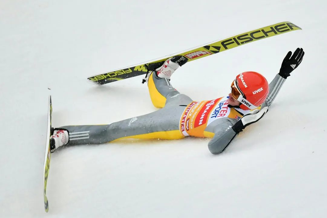 La Coppa del Mondo vola a Bad Mittendorf, assente Richard Freitag