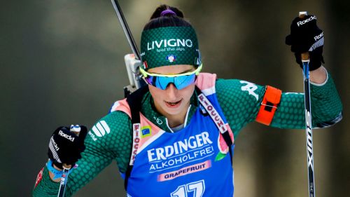 Mikaela Shiffrin comanda la prima manche dello slalom in notturna di Flachau