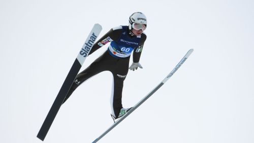 Salto con gli sci: la Slovenia fa la voce grossa nella qualificazione su Normal Hill, promossi i tre azzurri