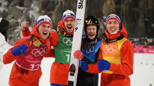 Oro storico per la Norvegia nella prova a squadre di salto