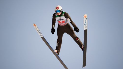 Klæbo batte i russi nella 15 km in classico della Val di Fiemme, Bolshunov resta leader del Tour de Ski
