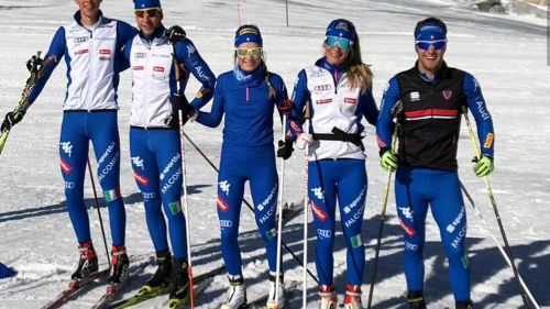 Mikaela Shiffrin in testa dopo la nebbiosa prima manche dello slalom di Killington
