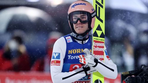 Salto con gli sci: Kraft trionfa ad Oberstdorf davanti agli sloveni, la coppa si deciderà a Planica