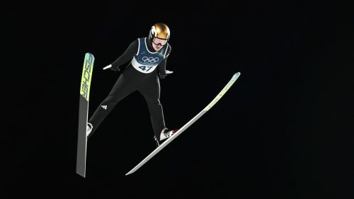 L'olimpo del salto con gli sci accoglie Anna Odine Stroem, &egrave; oro della norvegese sul Normal Hill di Predazzo