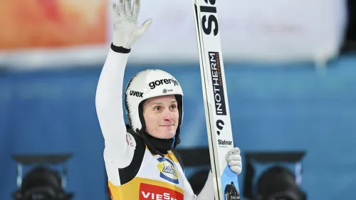 Domen Prevc vince da padrone la Tournée dei Quattro Trampolini ma è Tschofenig show a Bischofshofen