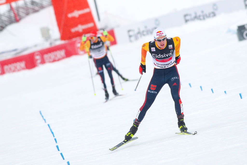 Combinata nordica: Vinzenz Geiger firma una doppietta d’autore a Klingenthal e tiene viva la Coppa del Mondo