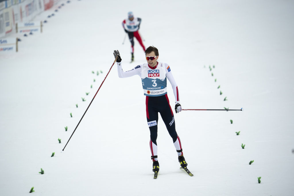 Combinata Nordica: Jarl Magnus Riiber trionfa nella prima gara di Klingenthal e vince la Coppa del Mondo