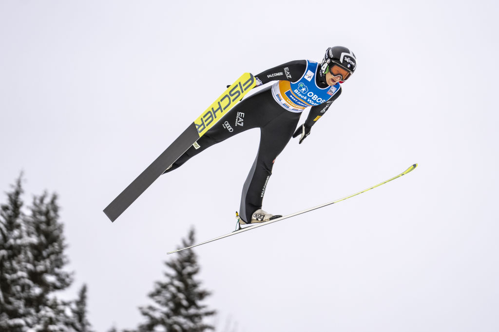 Salto con gli sci: Annika Sieff brilla all'esordio, nella qualificazione di Lillehammer eliminate le sorelle Malsiner
