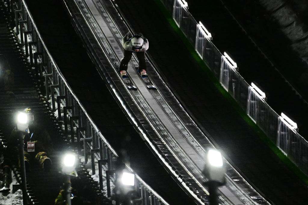 Salto con gli sci: Tina Erzar è la nuova campionessa del mondo junior, la slovena è medaglia d'oro a Planica 2024